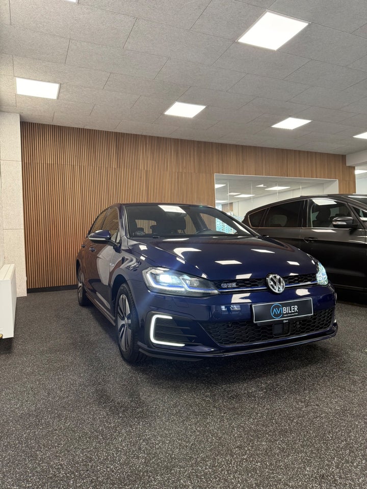 VW Golf VII 1,4 GTE DSG 5d