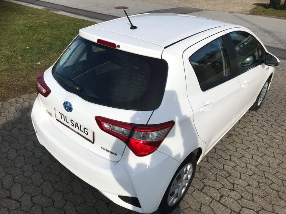 Toyota Yaris 1,5 Hybrid H2 e-CVT Van 5d