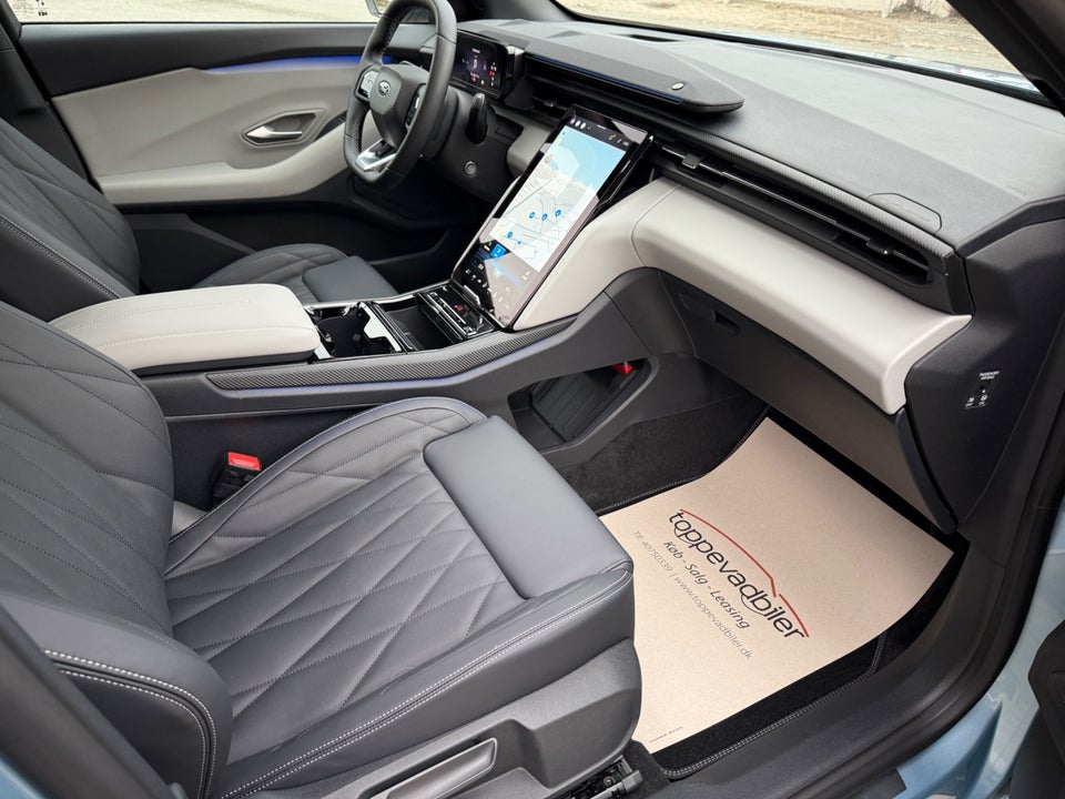 Ford Explorer 82 Premium Extended Range 5d