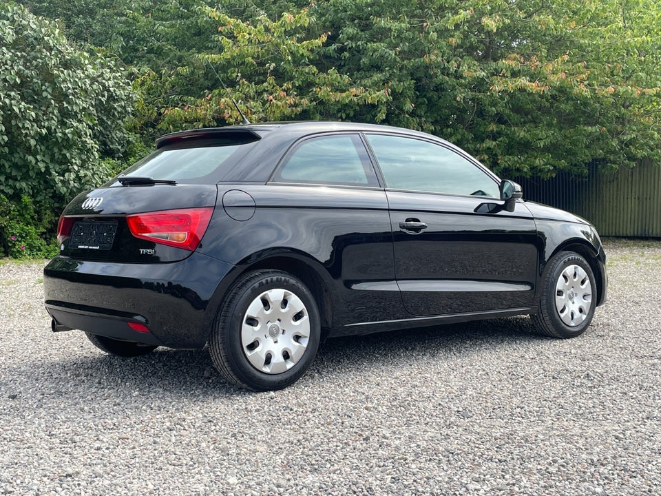 Audi A1 1,2 TFSi 86 Ambition 3d