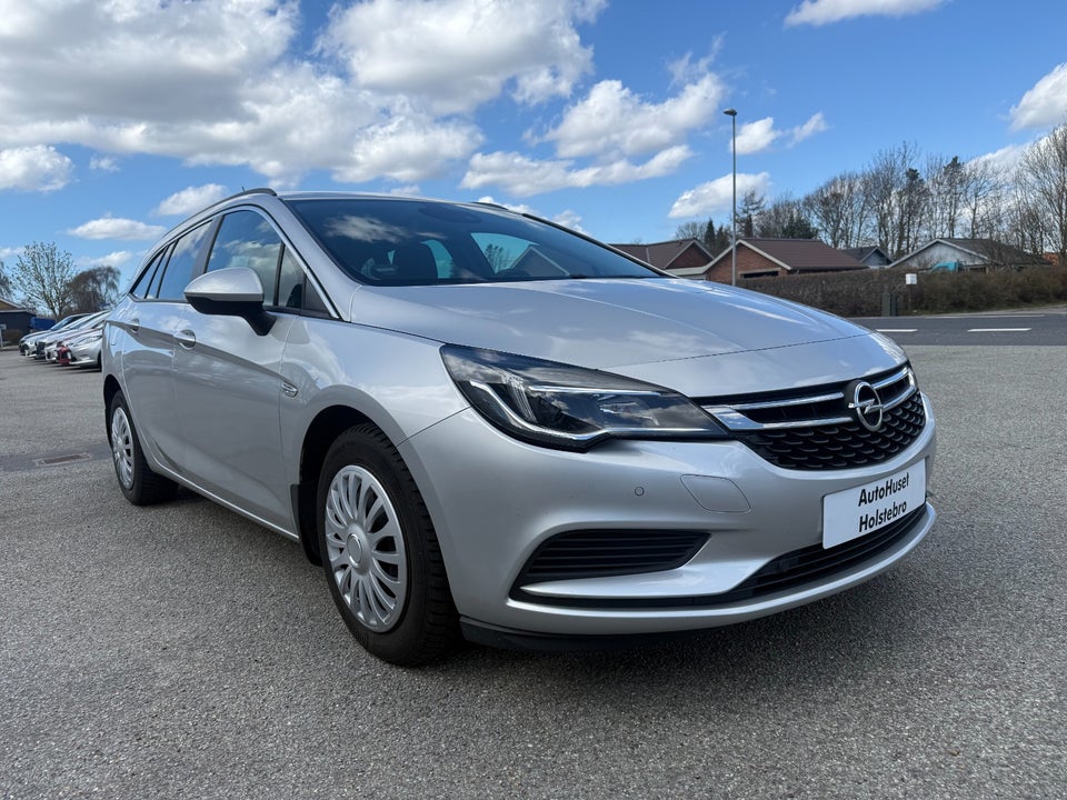 Opel Astra 1,6 CDTi 136 Enjoy Sports Tourer 5d