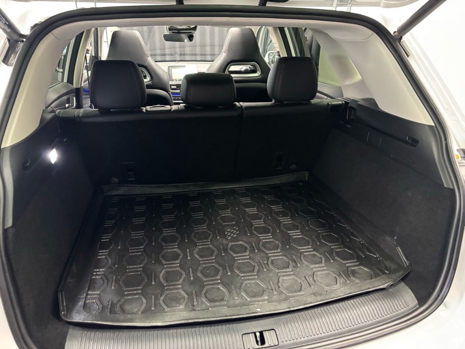 MG EHS 1,5 PHEV Luxury 5d