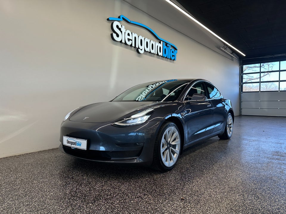 Tesla Model 3 Long Range AWD 4d