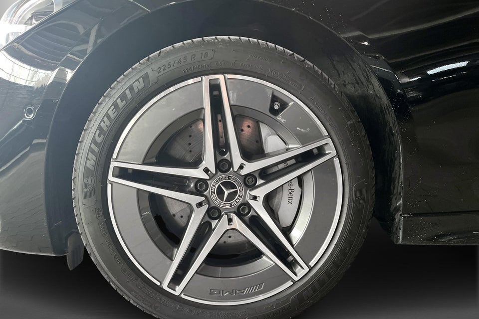 Mercedes C300 e 2,0 AMG Line stc. aut. 5d