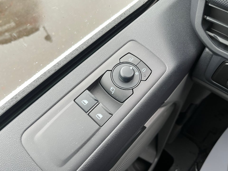 Ford E-Transit Custom 340L 64 Trend