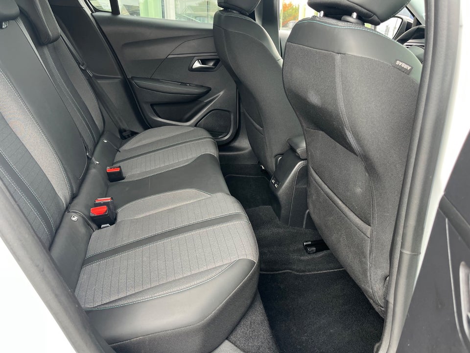Peugeot 208 1,2 PureTech 100 Allure 5d