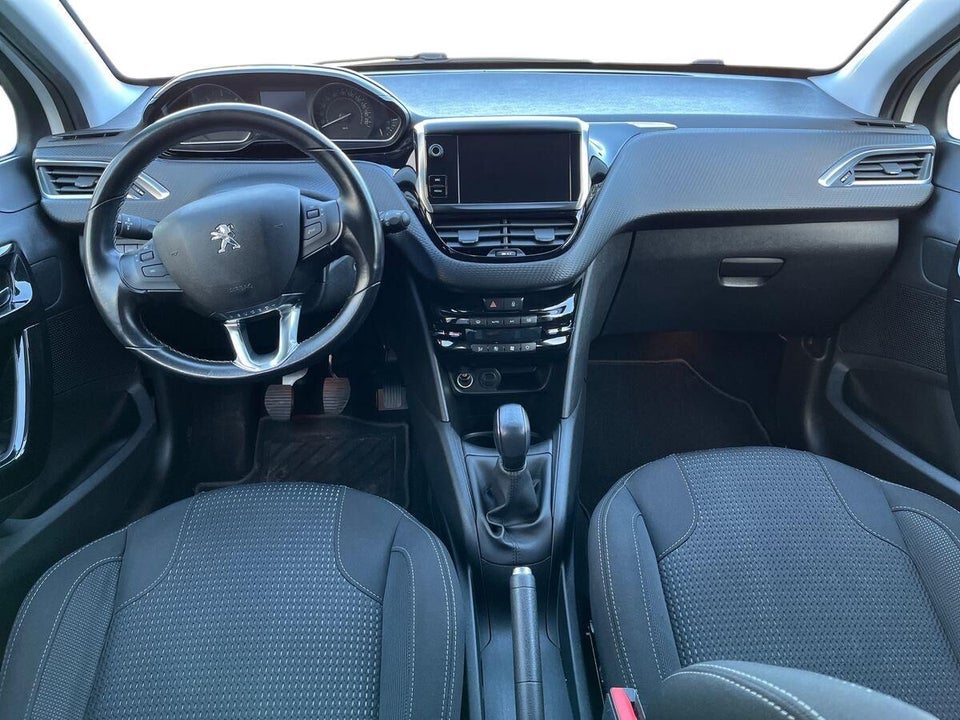 Peugeot 208 1,5 BlueHDi 100 Prestige 5d