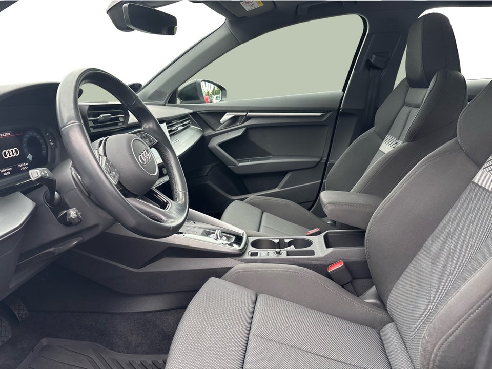 Audi A3 40 TFSi e Prestige Sportback S-tr. 5d