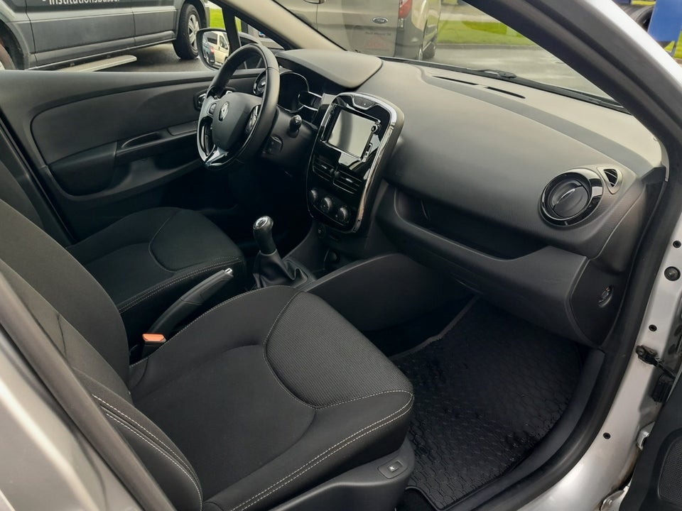 Renault Clio IV 0,9 TCe 90 Expression 5d