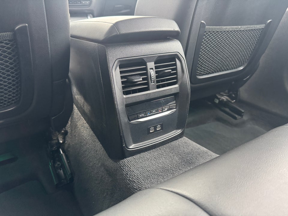 BMW 330e 2,0 Touring Sport Line aut. 5d