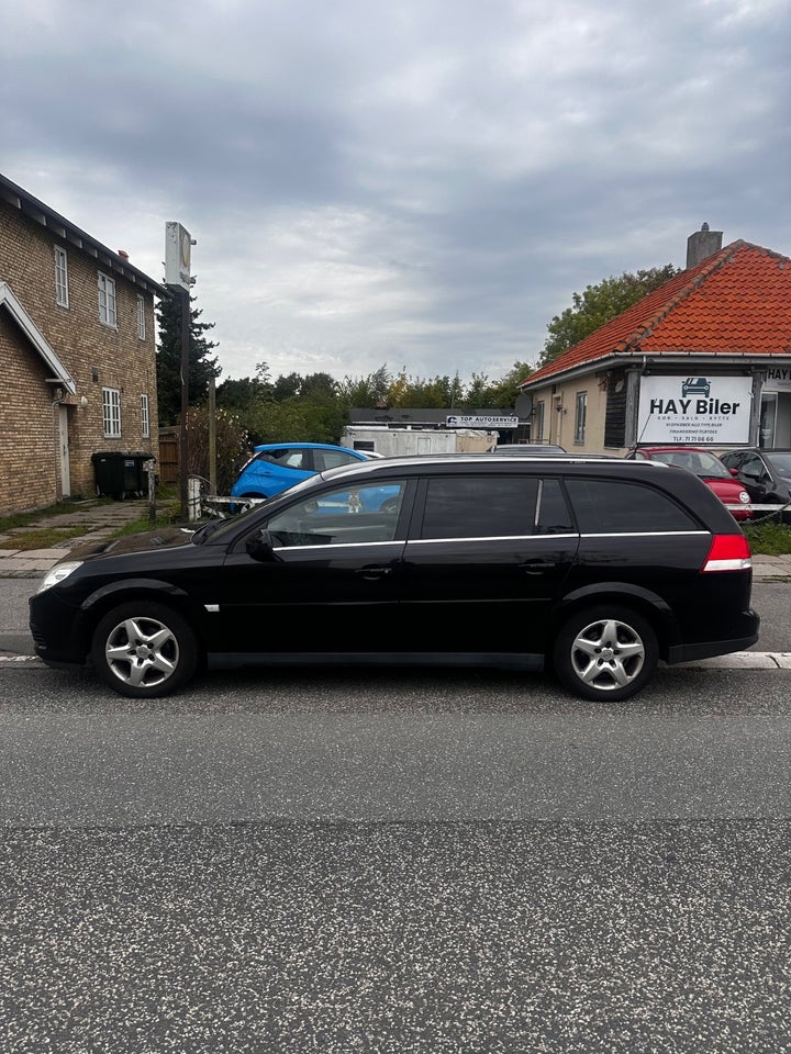 Opel Vectra 1,8 16V 140 Elegance Wagon 5d