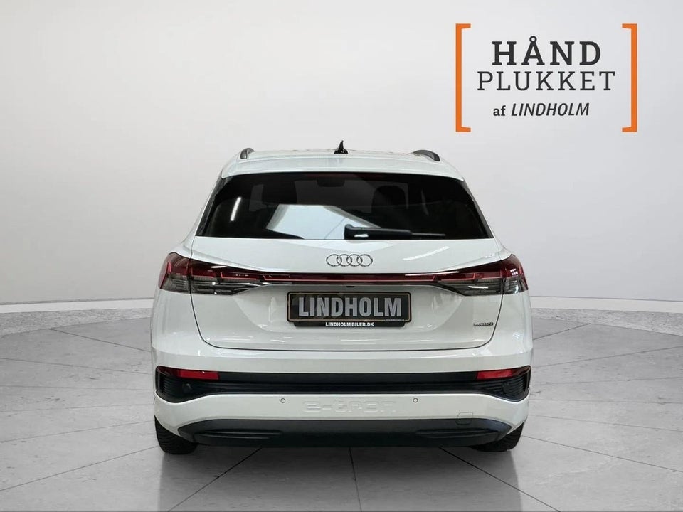 Audi Q4 e-tron 45 S-line quattro 5d