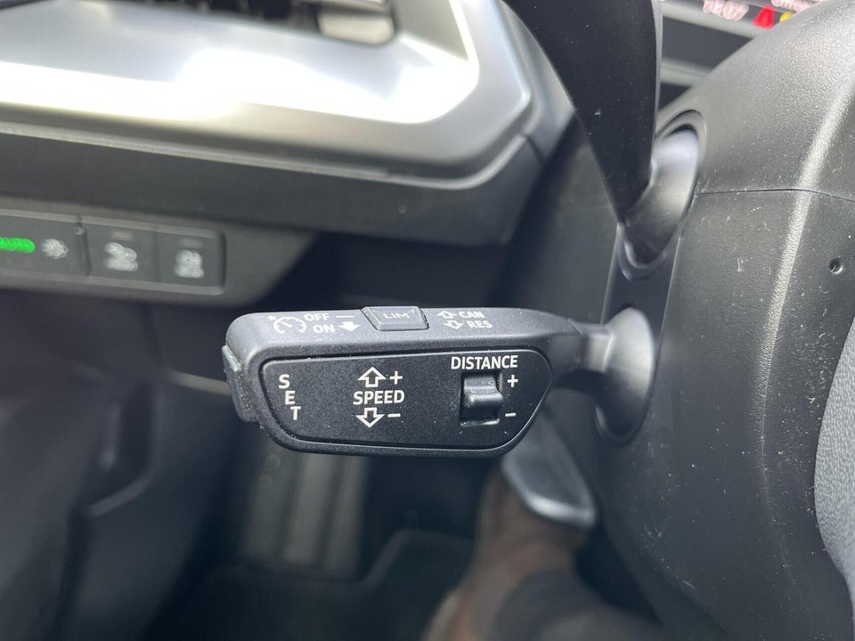 Audi Q4 e-tron 40 Advanced 5d