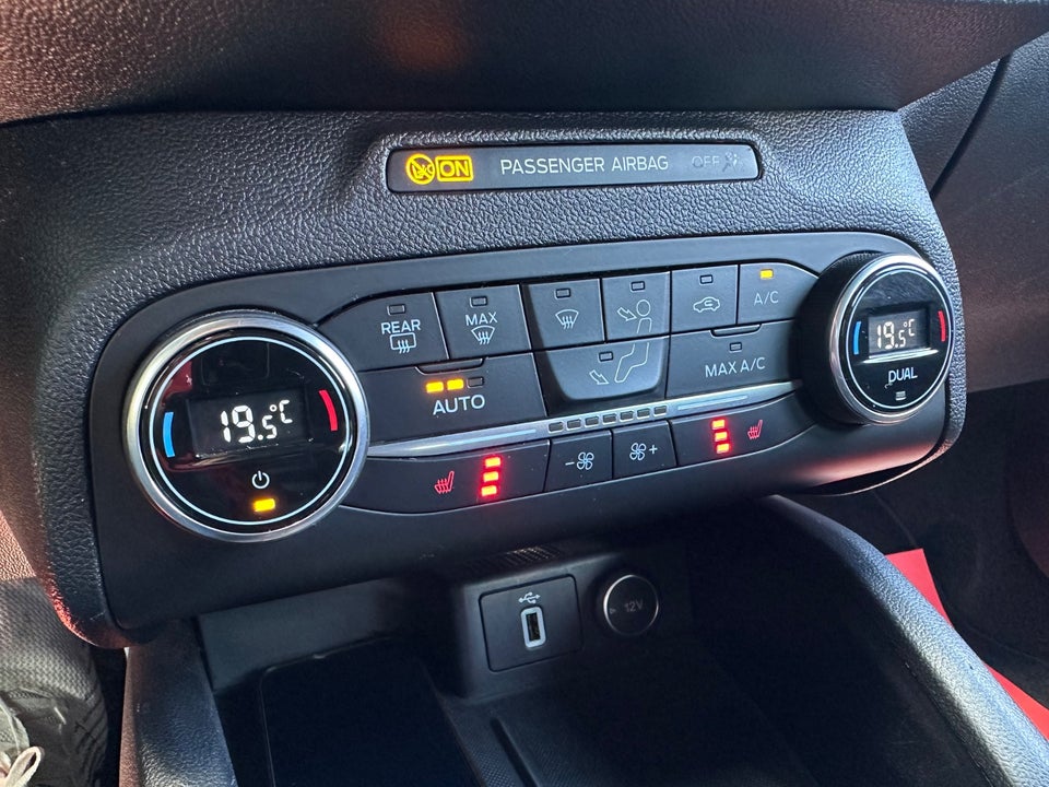 Ford Focus 1,0 EcoBoost ST-Line 5d