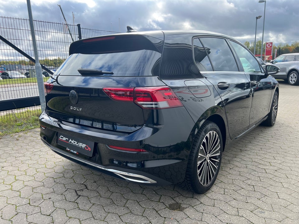 VW Golf VIII 1,5 eTSi 150 Style 75 Years Edition DSG 5d