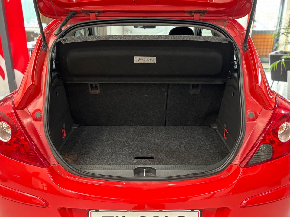 Opel Corsa 1,4 16V Enjoy 3d