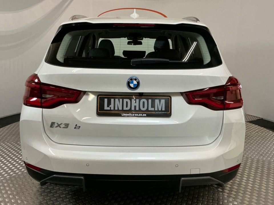 BMW iX3 Charged 5d