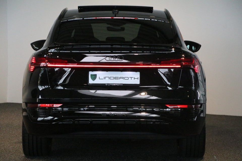 Audi Q8 e-tron 55 S-line Sportback quattro 5d