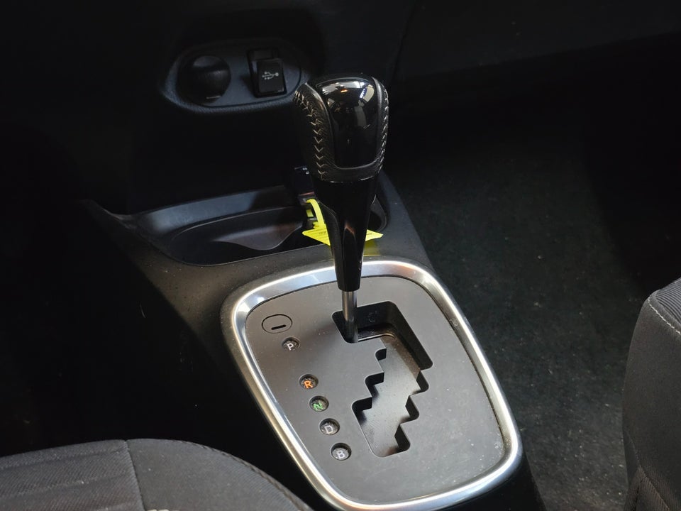 Toyota Yaris 1,5 Hybrid H3 Limited e-CVT 5d