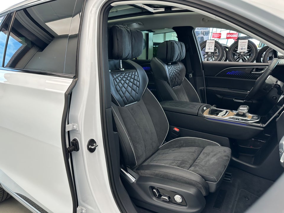 Hongqi E-HS9 99 Premium 5d