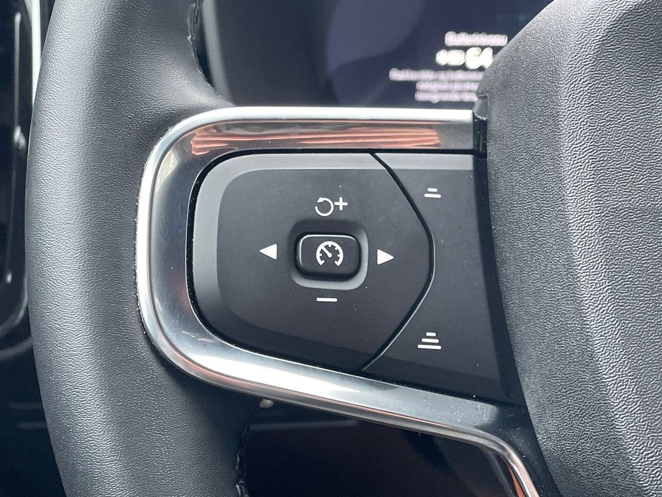 Volvo XC40 ReCharge Extended Range Core 5d