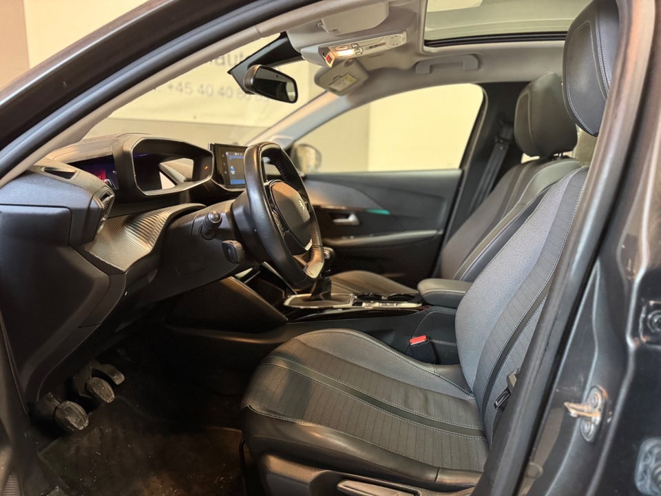 Peugeot 208 1,5 BlueHDi 100 Allure Sky 5d