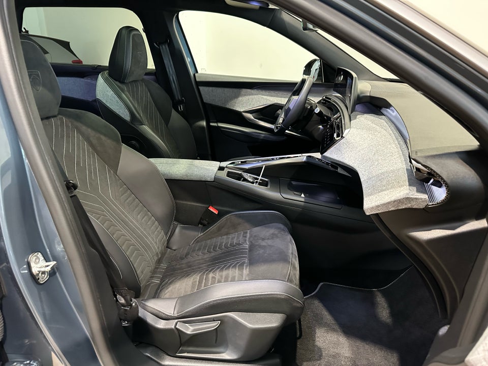 Peugeot e-5008 77 GT Pack 7prs 5d