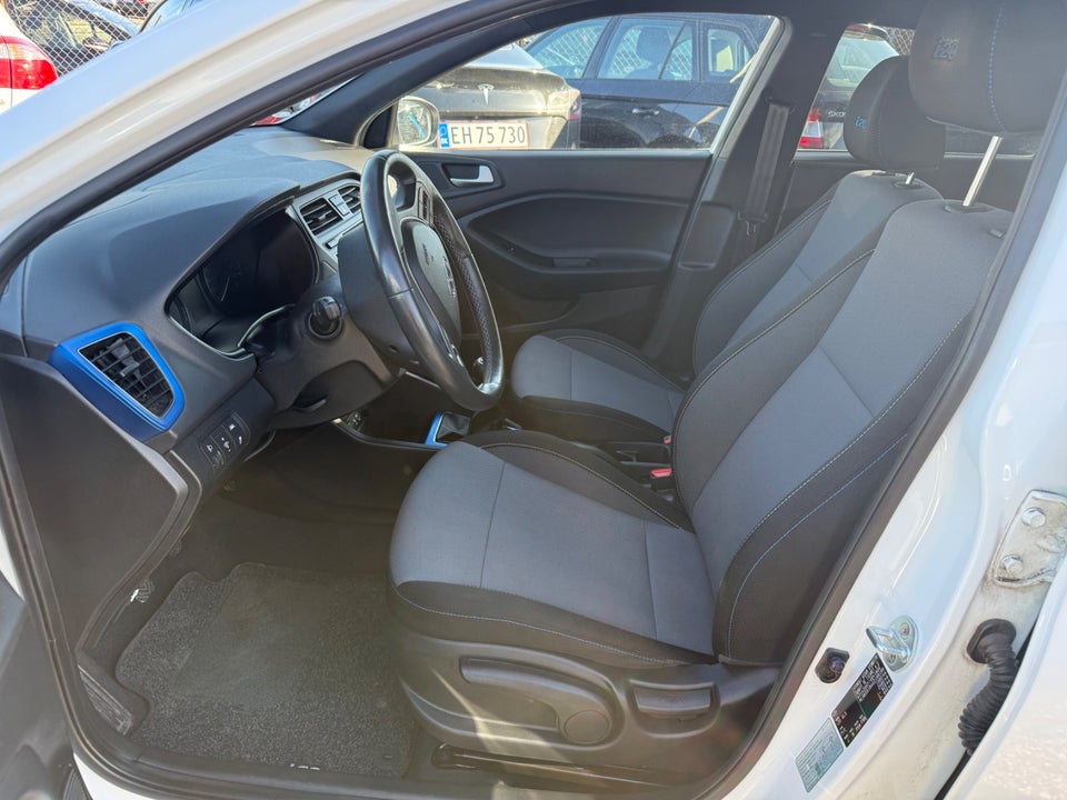 Hyundai i20 1,25 Trend 5d