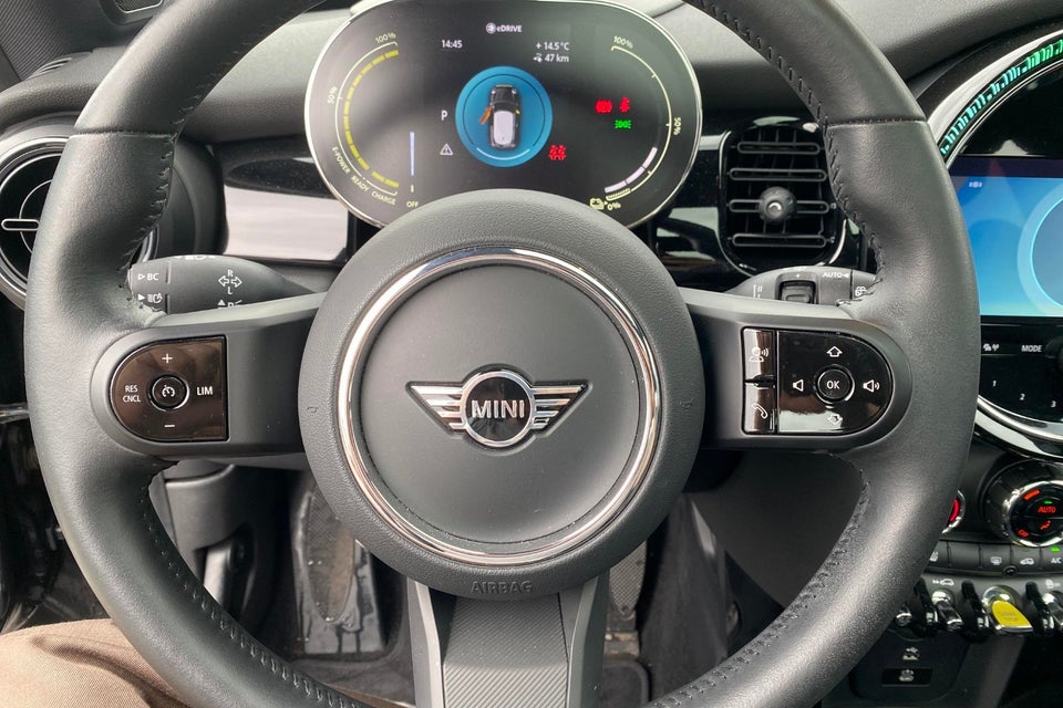 MINI Cooper SE Classic 3d