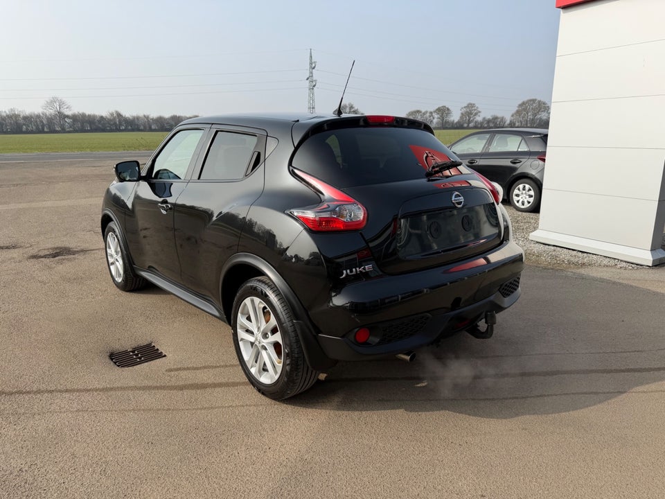 Nissan Juke 1,6 Acenta 5d