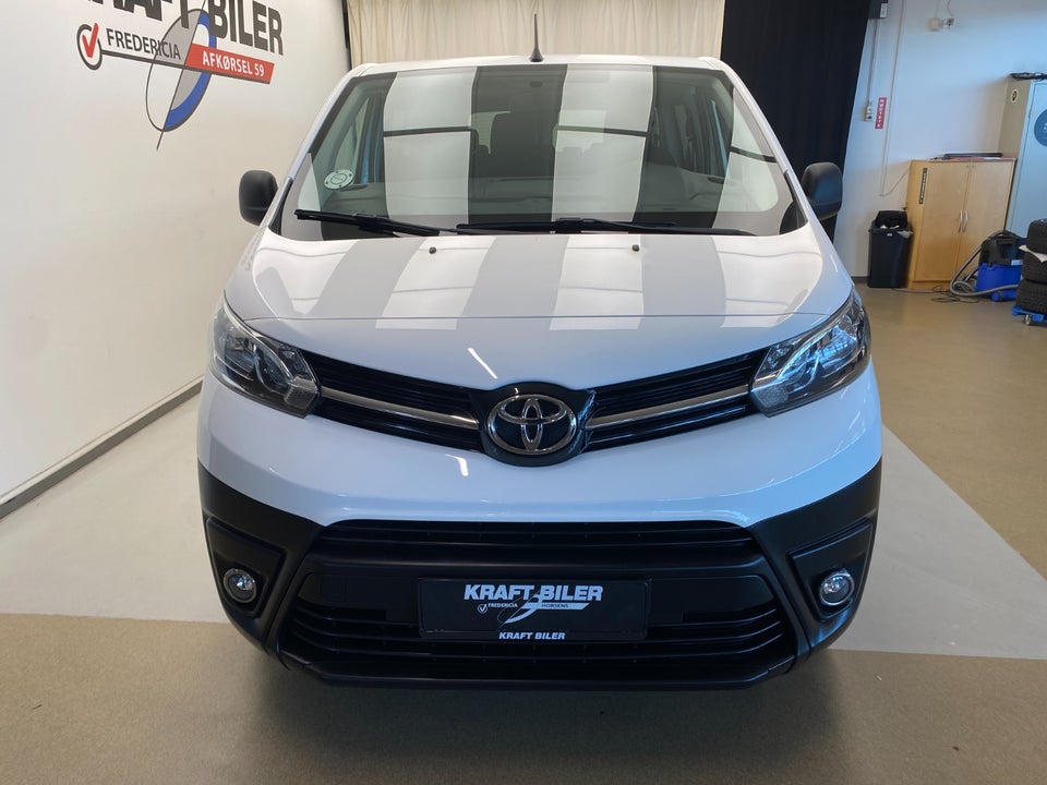 Toyota ProAce Verso 1,5 D 120 Long Combi 9prs 5d