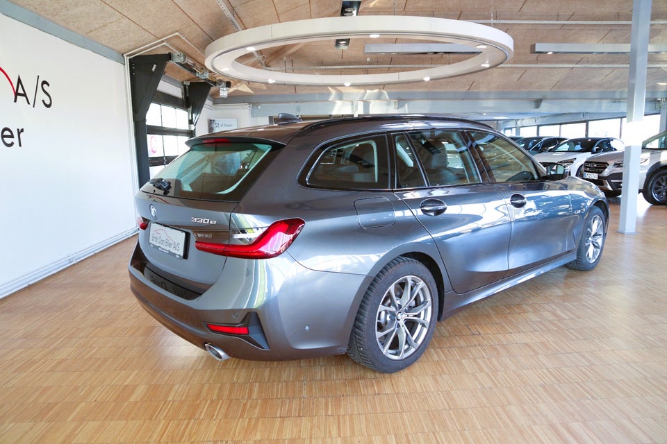 BMW 330e 2,0 Touring Sport Line aut. 5d