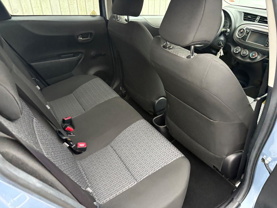 Toyota Yaris 1,0 VVT-i T2 Style 5d