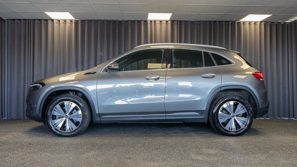 Mercedes EQA250 Progressive 5d
