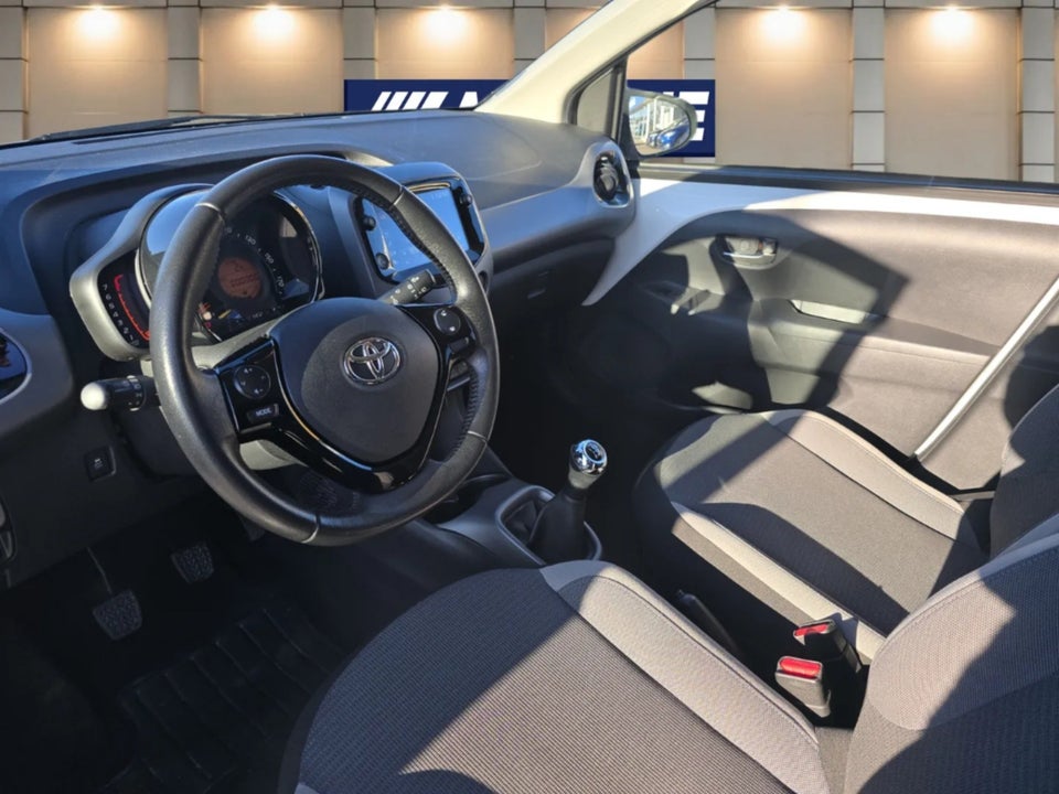 Toyota Aygo 1,0 VVT-i x-cite 5d