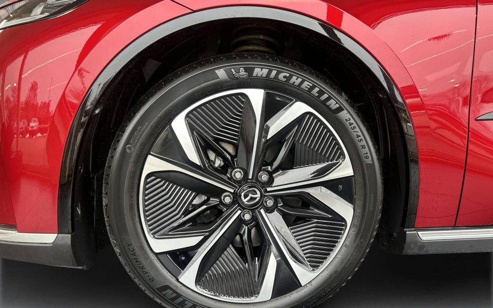 Mazda 6e Takumi+ Long Range 5d