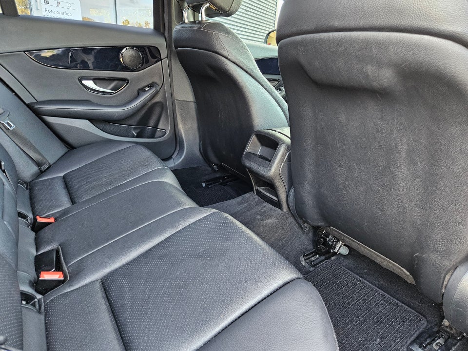 Mercedes C220 d 2,2 AMG Line stc. aut. 5d