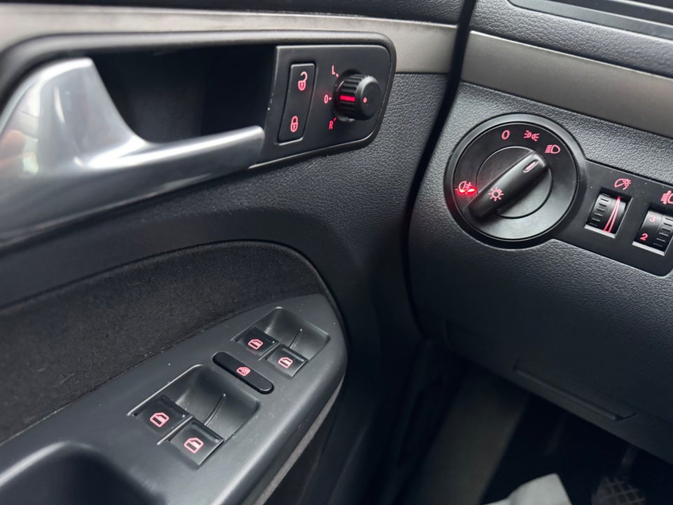 VW Touran 1,9 TDi 100 Trendline 7prs 5d