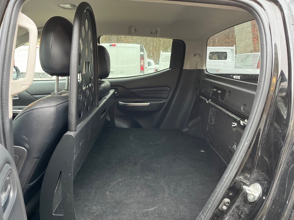 Mitsubishi L200 2,2 DI-D Instyle Db.Kab aut. 4d