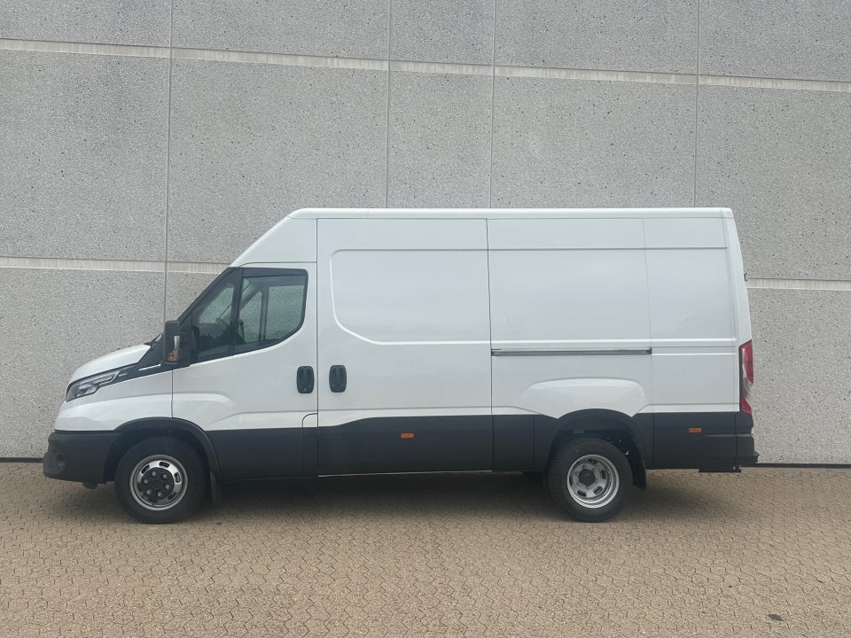 Iveco Daily 3,0 35C18 12m³ Van AG8