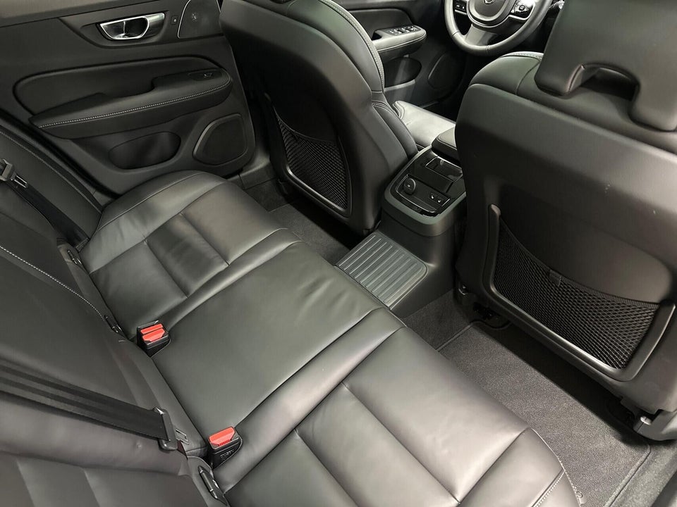 Volvo V60 2,0 T8 ReCharge Ultra aut. AWD 5d