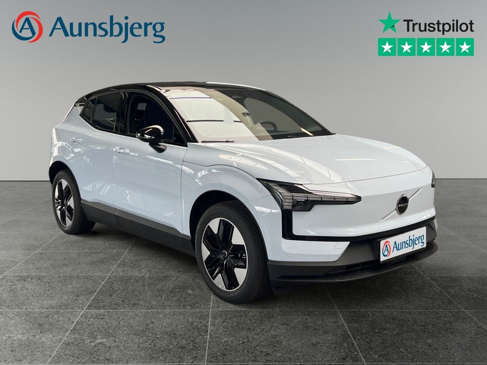 Volvo EX30 Standard Range Plus 5d