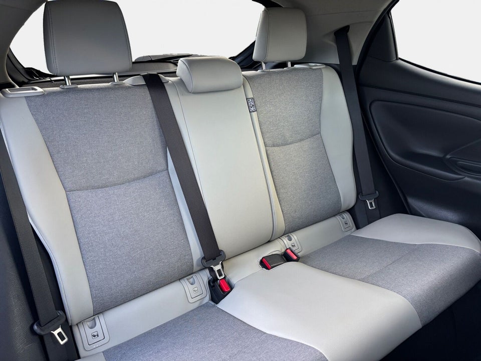 Toyota Yaris 1,5 Hybrid Elegant e-CVT 5d