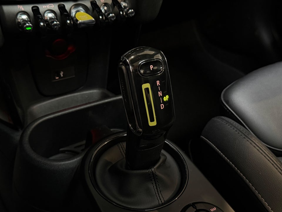 MINI Cooper SE Classic Trim 3d