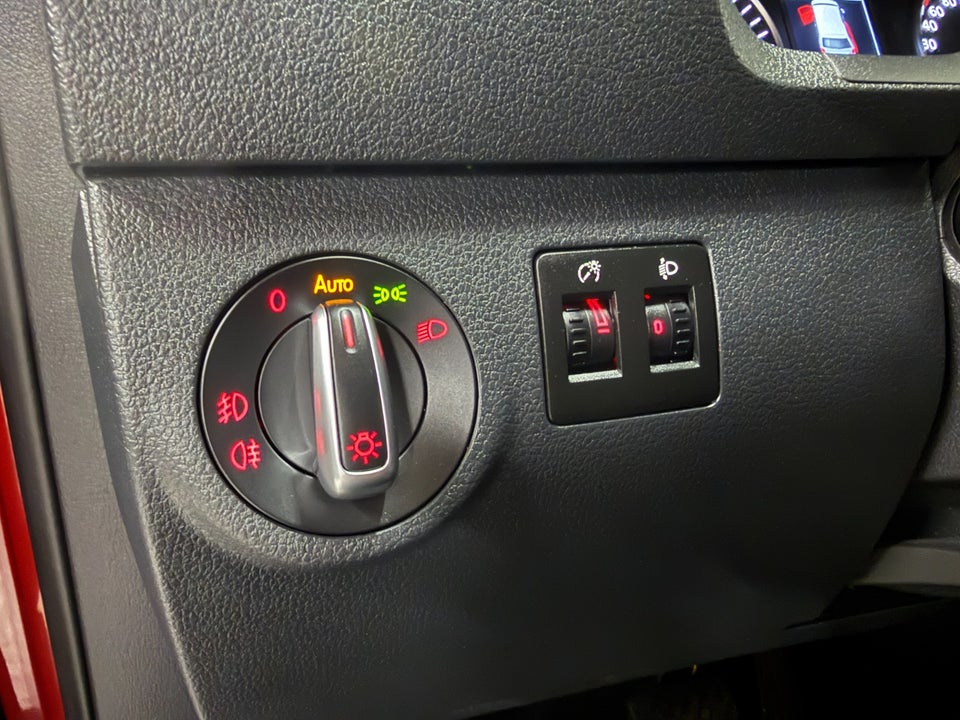 VW Caddy Maxi 2,0 TDi 102 Comfortline DSG 5d