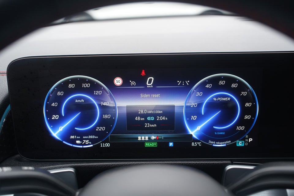 Mercedes EQB250+ AMG Line 5d