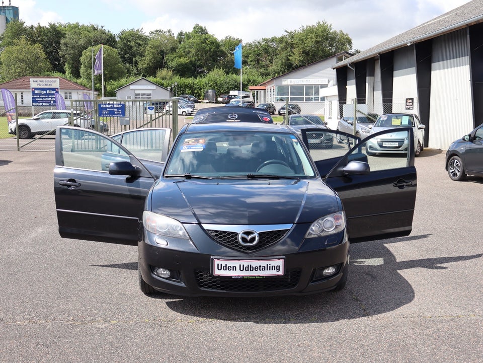 Mazda 3 2,0 Premium 4d