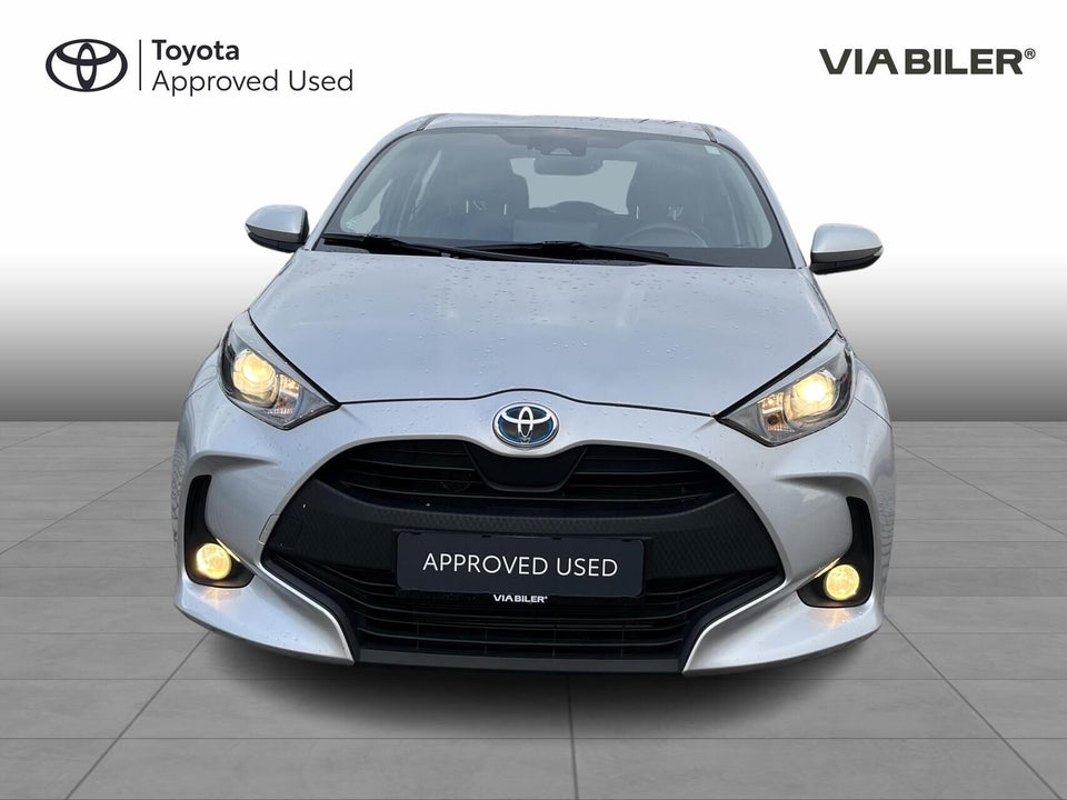 Toyota Yaris 1,5 Hybrid H3 e-CVT 5d