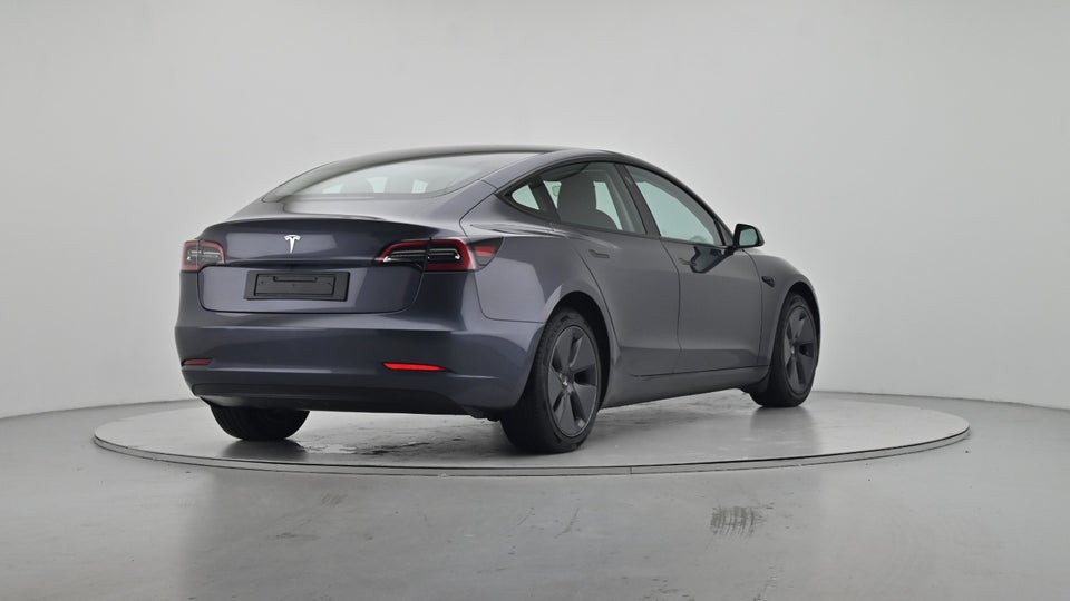 Tesla Model 3 RWD 4d
