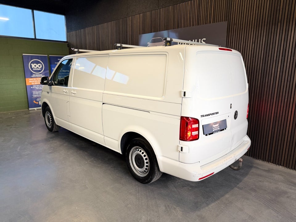VW Transporter 2,0 TDi 150 Kassevogn DSG lang